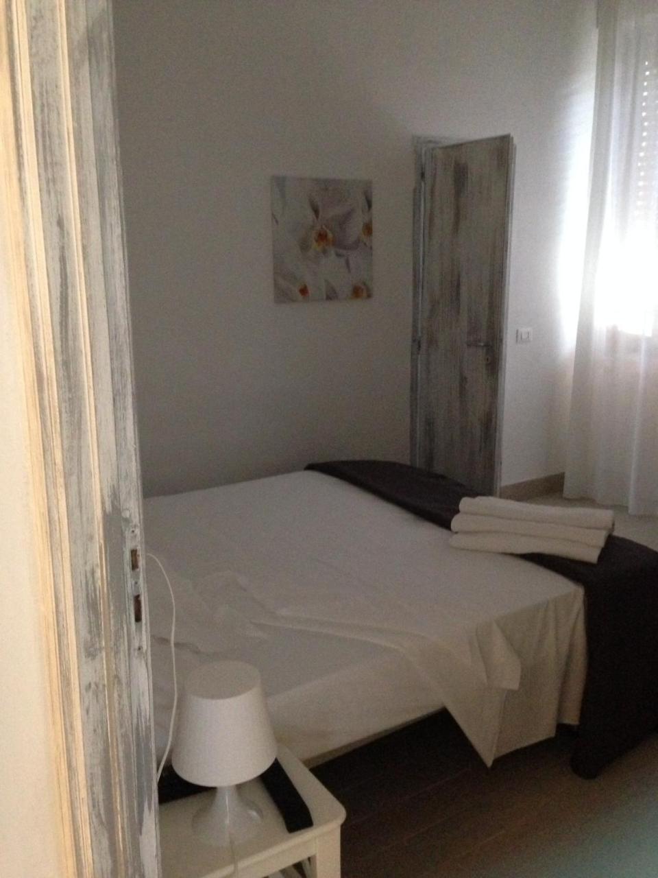 Hotel Spot Вараце Екстериор снимка